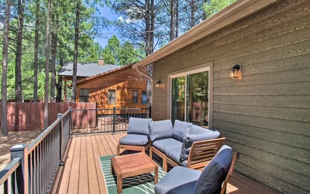 Fire Pits, Spacious Yard: Wooded Pinetop Escape!