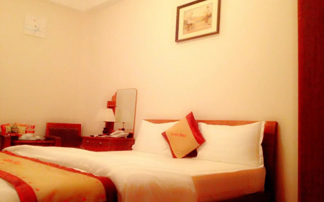 Avalon Hotel