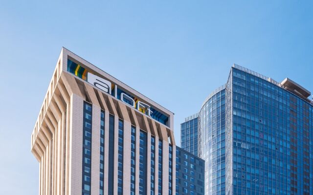 Гостиница Aloft Kiev вид на фасад