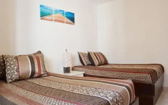 Beach House Larimar