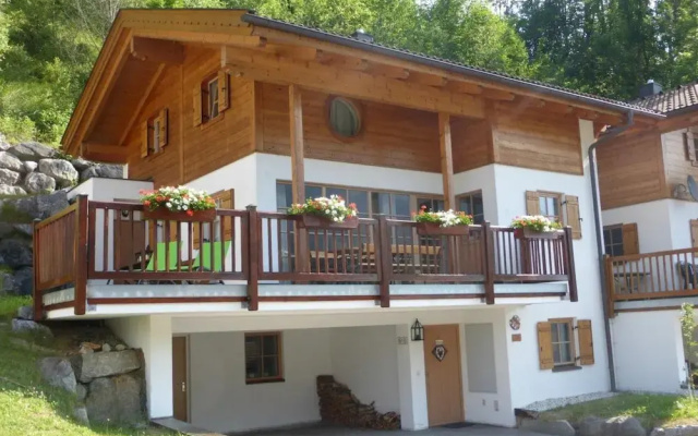 Quiet Chalet With Sauna in Konigsleiten