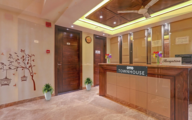 Townhouse Hotel Spotlight