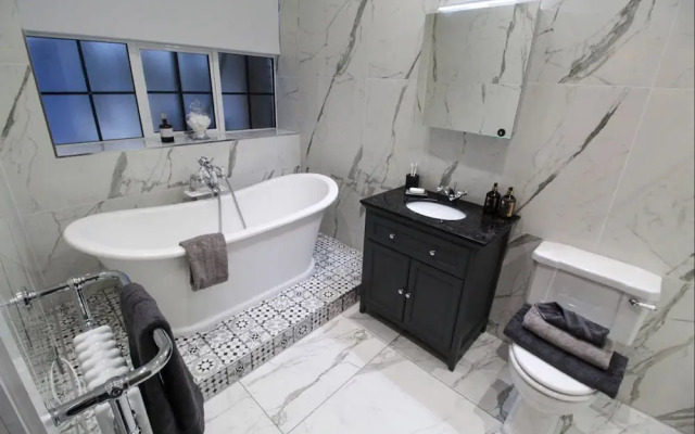 Great Charles Penthouse