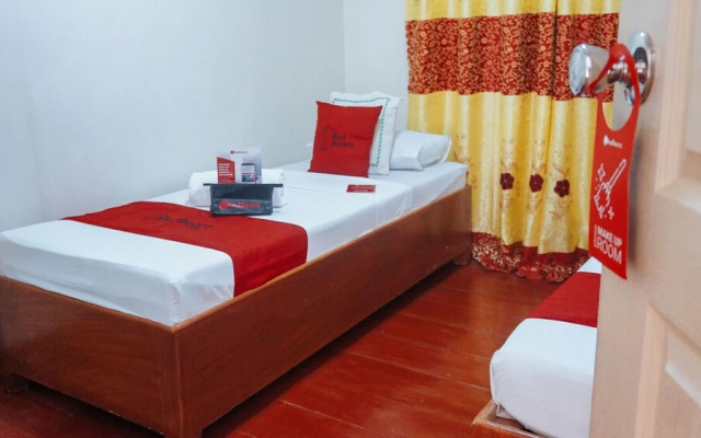 Marcelina's Guesthouse by Reddoorz