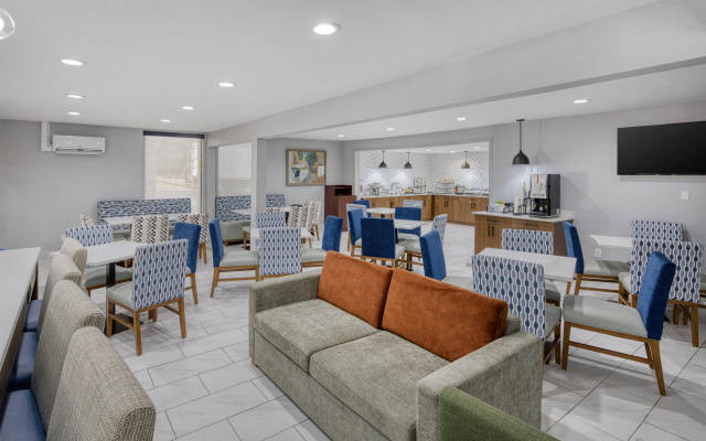 Best Western Greensboro Coliseum Inn