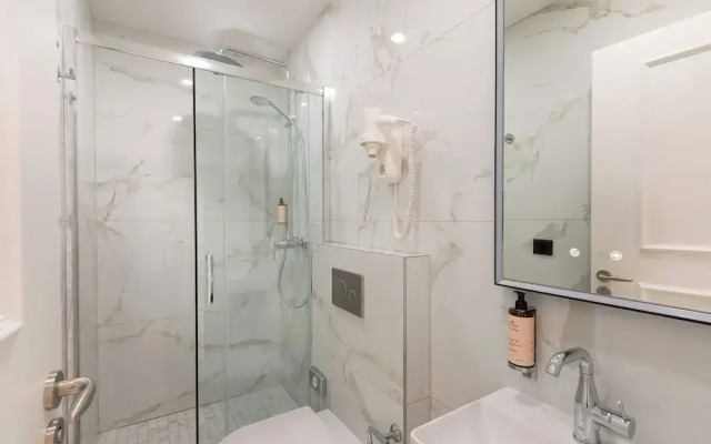 Les Suites Tour Eiffel