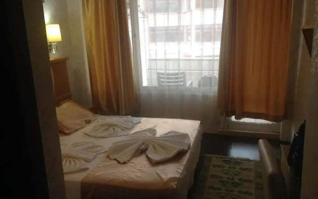 Yalcin Hotel