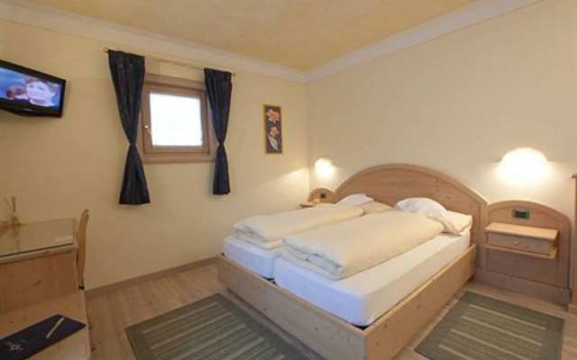 Hotel "La Suisse"