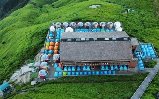 Wugongshan Jinding Hefeng Chinese Inn