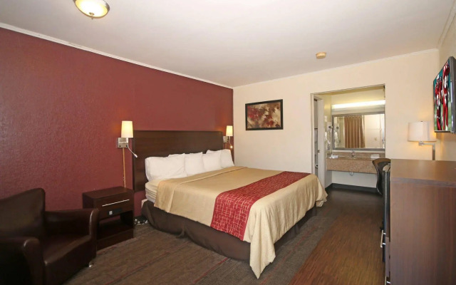 Red Roof Inn Santee