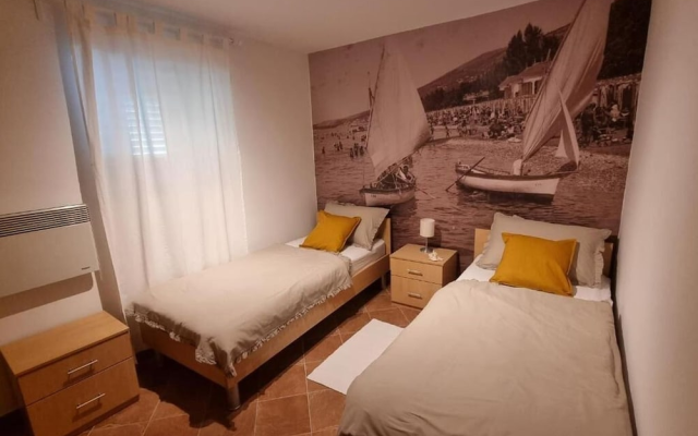 House Ivona