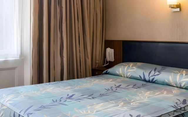 Mitre House Hotel