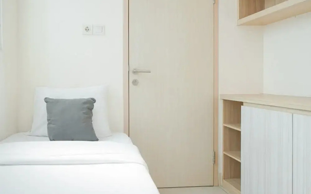 Modern Look And Homey 2Br Apartment Tree Park City Bsd