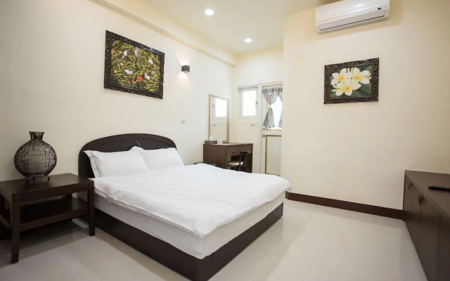 Village150 B&B