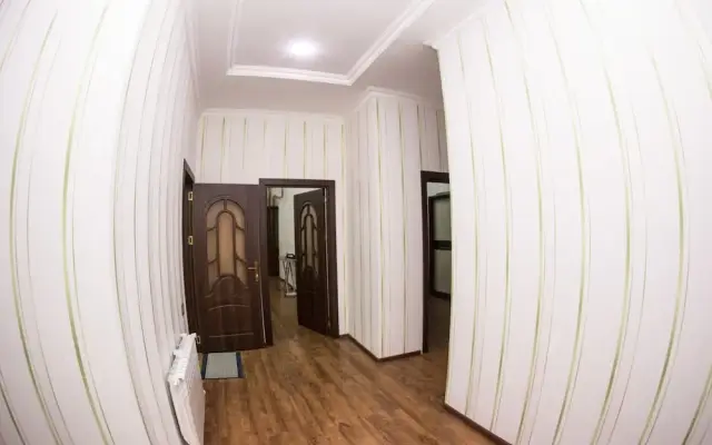 Bakuvi Tourist Apartment B101