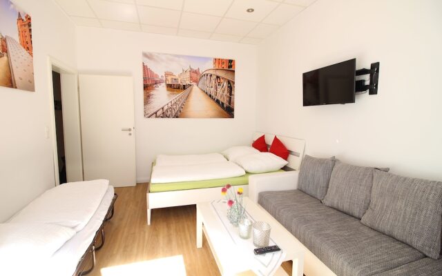 Отель Central Apartment Reeperbahn Германия, Гамбург - отзывы, цены и фото номеров - забронировать отель Central Apartment Reeperbahn онлайн комната для гостей