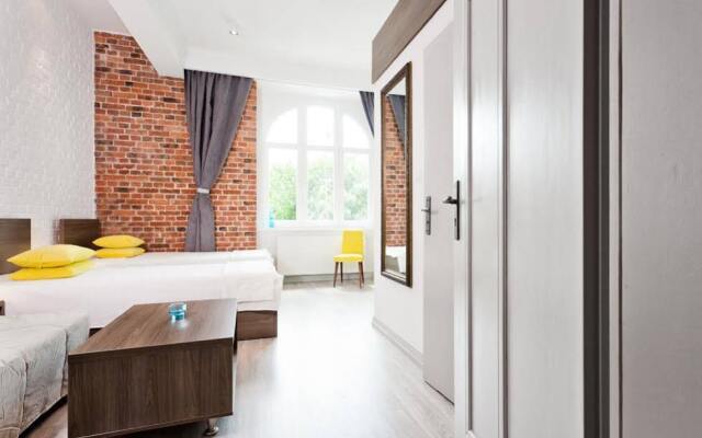 Отель MoHo S Hostel Польша, Вроцлав - отзывы, цены и фото номеров - забронировать отель MoHo S Hostel онлайн комната для гостей
