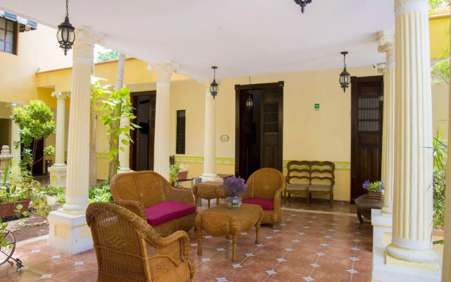 Casa De Las Columnas