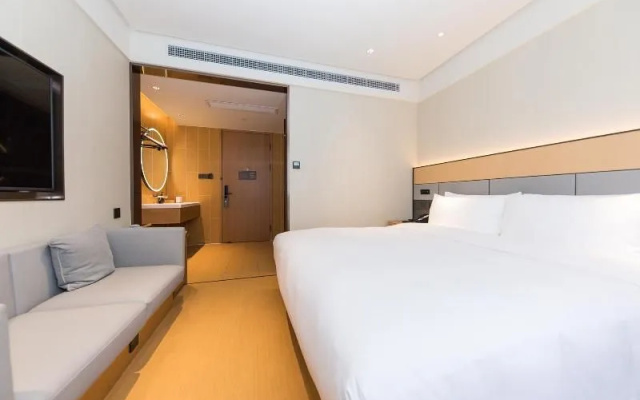 Ji Hotel Shanghai Longbai Xincun Metro Station