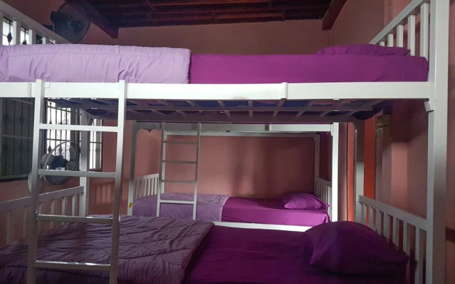 Champion Hostel 2 - Adults Only