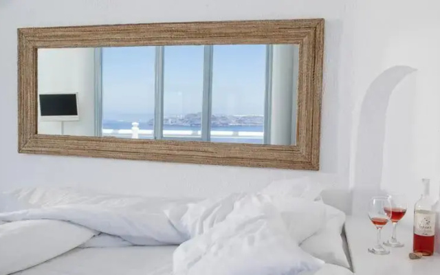 Mill Houses Studios & Suites
