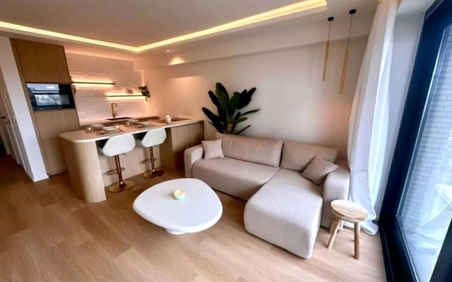 Luxury Apartment With sea View