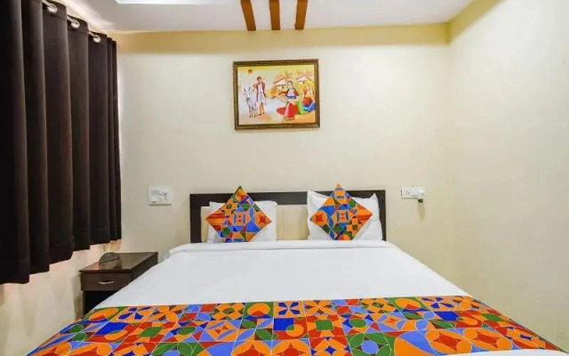 FabHotel Hitek N - Nr. Sindhu Hospital and HITEX EXHIBITION CENTER, Hitech City