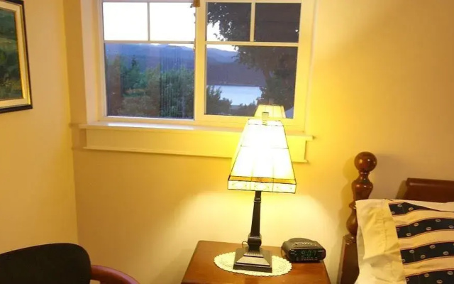 Villa Columbia Bed & Breakfast
