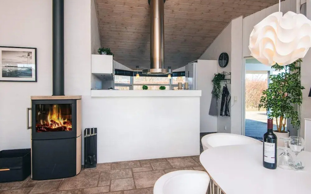 4 Star Holiday Home in Ronde