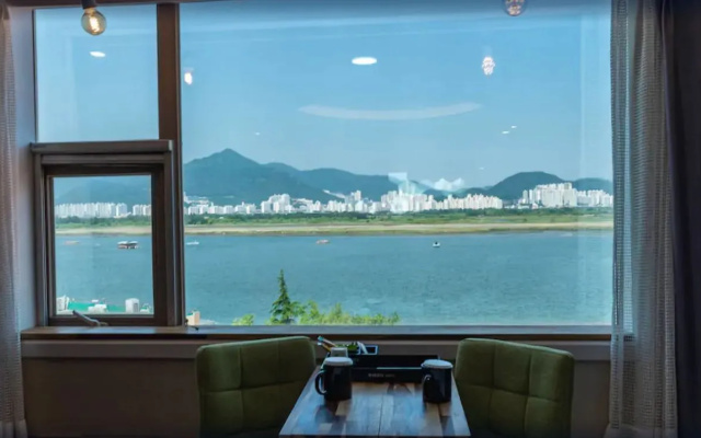 Busan Myeongji Hotel Jade