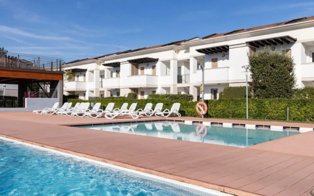 Lovely Apartment Overlooking the Pool in Bibione