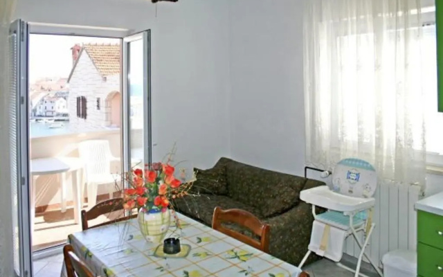Apartments Nikša - 10m from beach