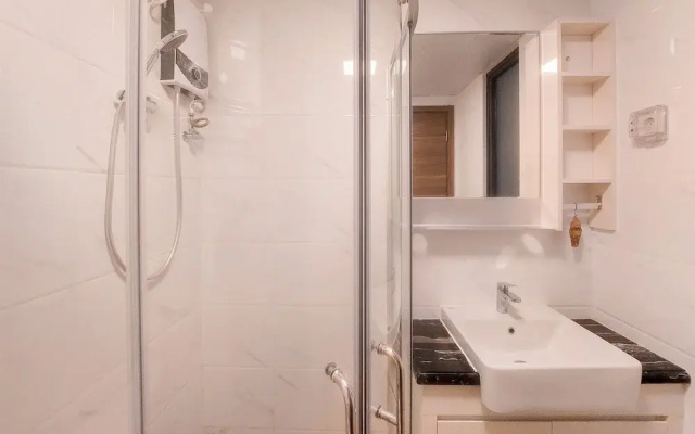 Elegant and Comfort 3BR at Sky House BSD Apartment