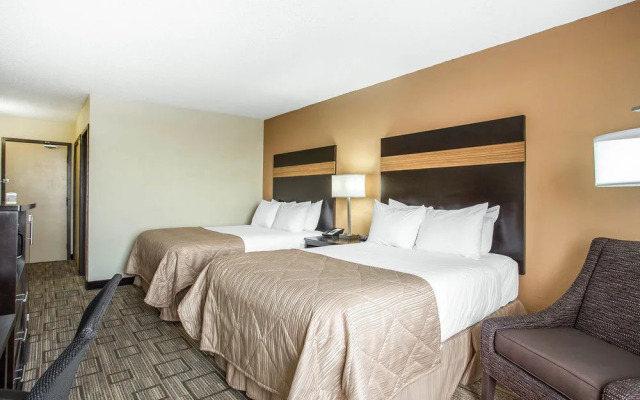 Clarion Hotel At Carowinds