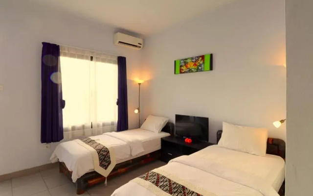 Rise Apartment Sanur with Pool
