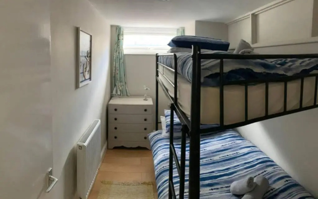 Ryde Beach Garden Apartment