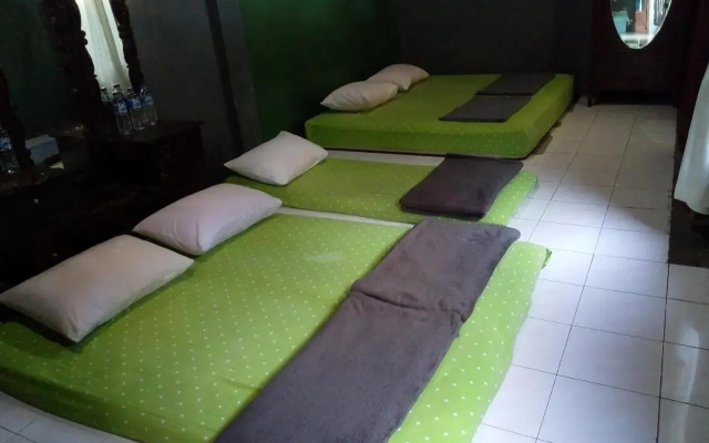 Pendopo Kayuwanan Syariah