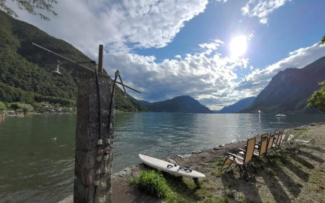 Te huur: 5 persoons chalet aan het Luganomeer