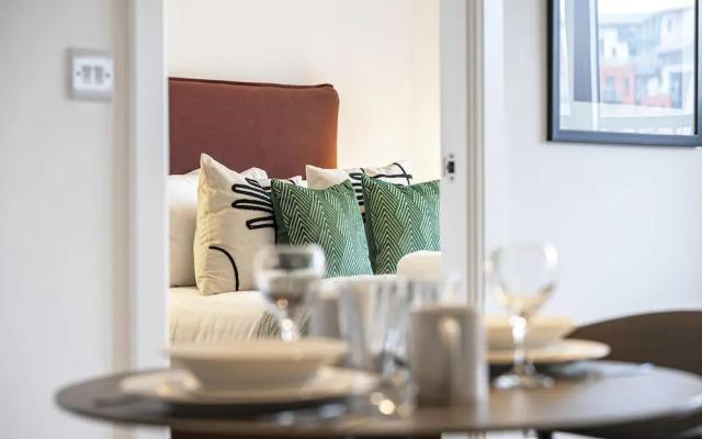 Chic Apartment Near City Centre