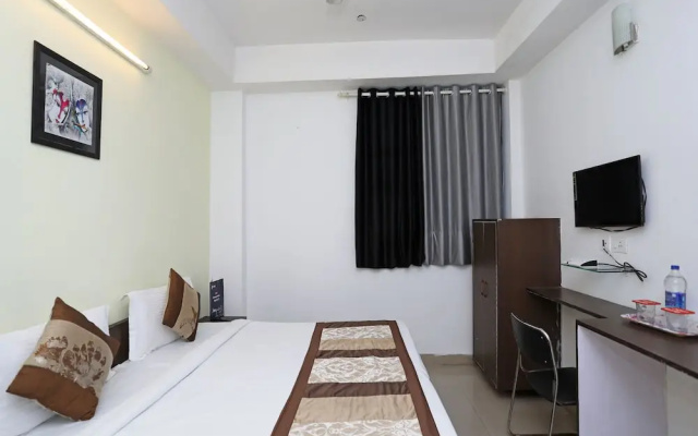 OYO 11392 The Hotel Grand Hospitality