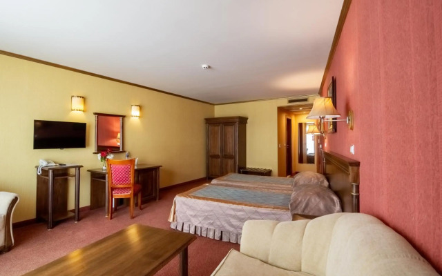 Hotel Mistral