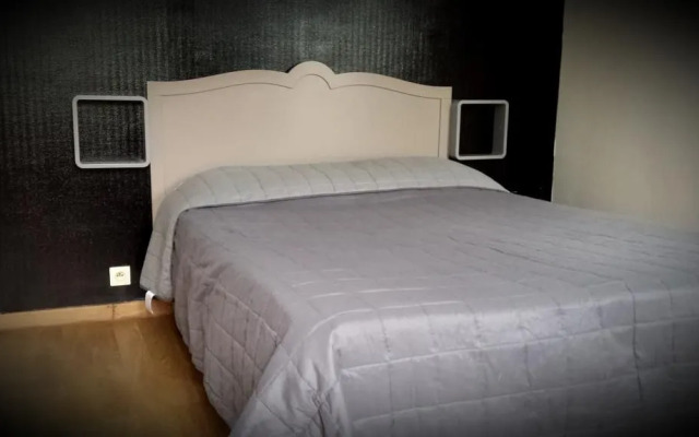 Hôtel Résidence de Bruxelles Paris-Gare du nord direct Eurostar - proche Montmartre - Sacré Coeur