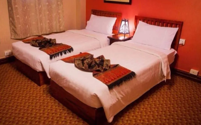 Golden Parasol Luang Prabang Hotel