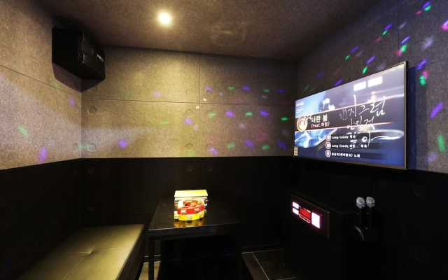 Seocheon Moonlight Night Hotel