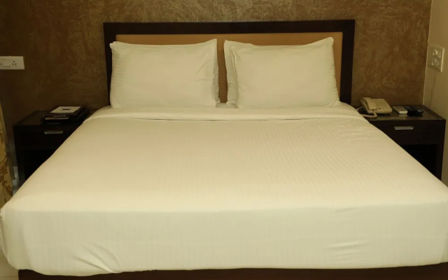 Hotel Anantha Executive Suites
