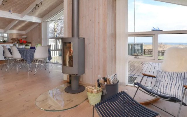 6 Person Holiday Home in Frederikshavn
