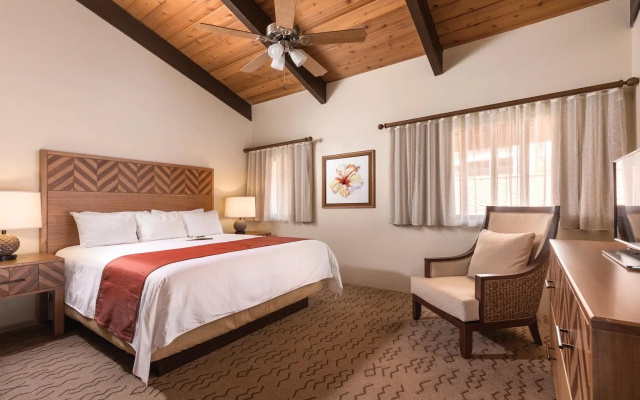 Kona Coast Resort