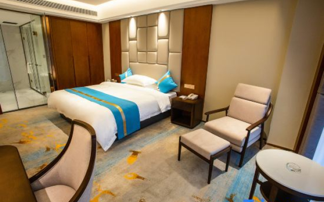 Gongqing Yayue Hotel