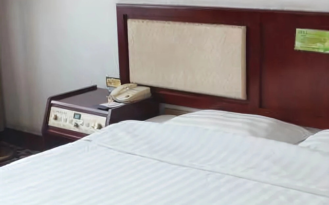 Golden Coast Hotel