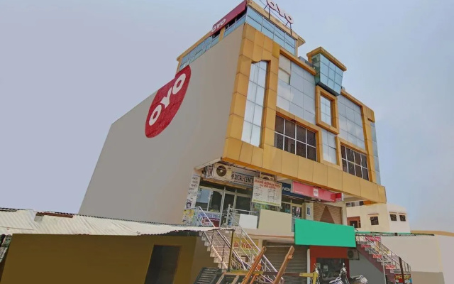 OYO 35941 Hotel Yuvraj Grand